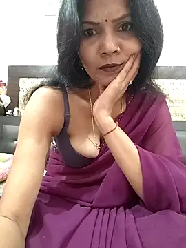 Yourhotsweetgirl online show from 11/17/25, 04:57