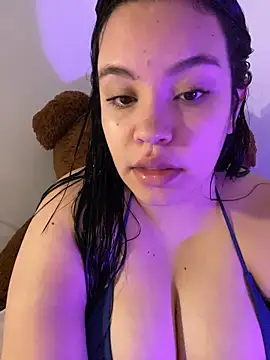 Emily Taylor2 online show from 10/16/25, 02:01