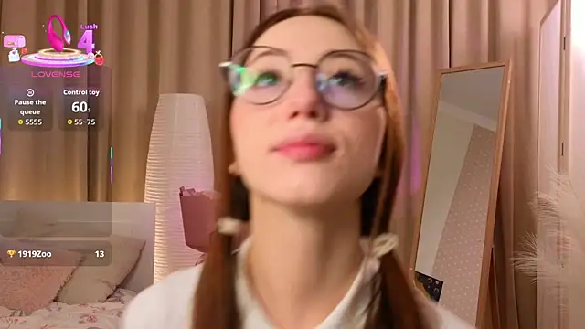 AvrilLeMell online show from 12/20/25, 09:22