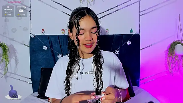 Camilla Miller01 online show from 12/19/25, 02:13