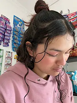 Camilla Miller01 online show from 04/11/26, 12:53