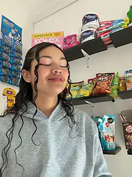 Camilla Miller01 online show from 04/15/26, 07:43