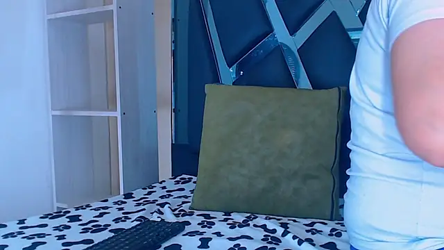 karla sexy21 online show from 11/17/25, 04:18