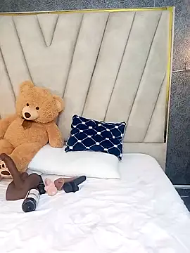 AmyStar1 online show from 11/28/25, 10:34