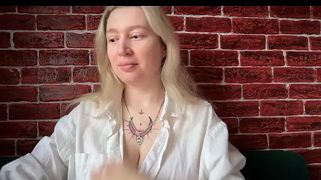 CitrusBlissss online show from 10/30/25, 02:35