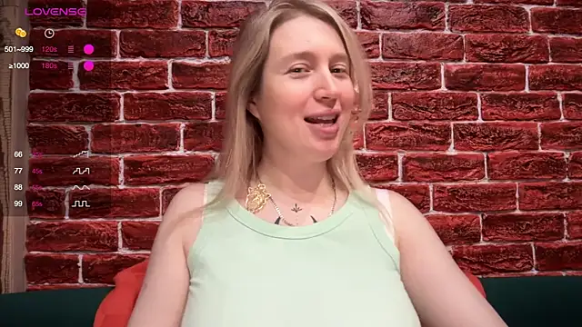 CitrusBlissss online show from 12/17/25, 03:01