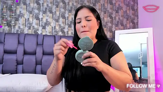 VeraBlazze online show from 01/06/26, 01:59