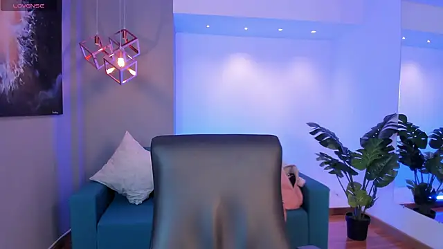 AidaJones online show from 11/23/25, 12:05