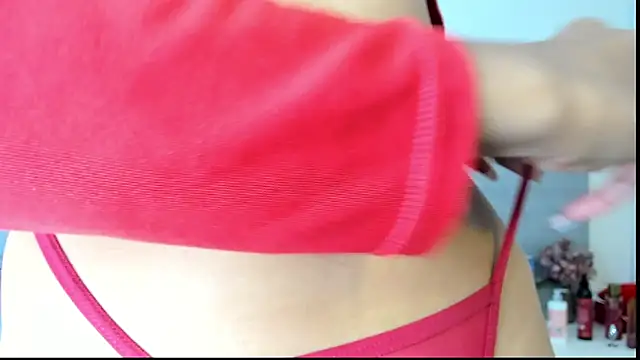 sunnyWhitee online show from 03/19/26, 07:18