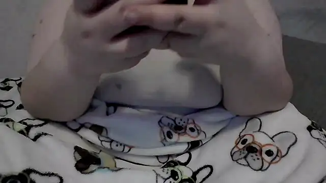 sarahcakes223 online show from 04/19/26, 12:22