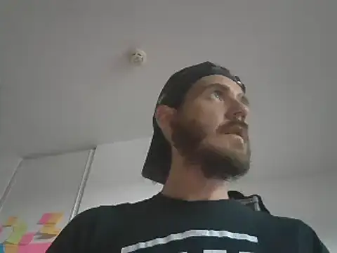 Snapshot of captainckring chatting on 06/17/26, 07:04 captainckring online show from 06/17/26, 07:04