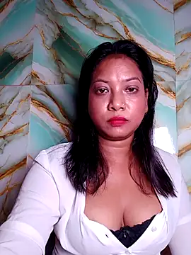 Snapshot of hornyzinia123 chatting on 09/14/25, 06:51 hornyzinia123 online show from 09/14/25, 06:51