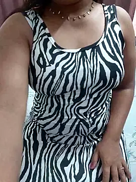 Snapshot of Aavya_007 chatting on 09/16/25, 10:27 Aavya 007 online show from 09/16/25, 10:27