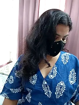 Snapshot of Aavya_007 chatting on 10/13/25, 03:50 Aavya 007 online show from 10/13/25, 03:50