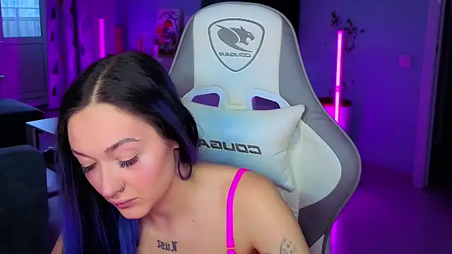 Im suka online show from 02/19/26, 01:45