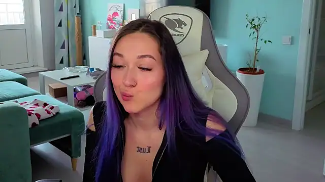 Im suka online show from 04/30/26, 03:24