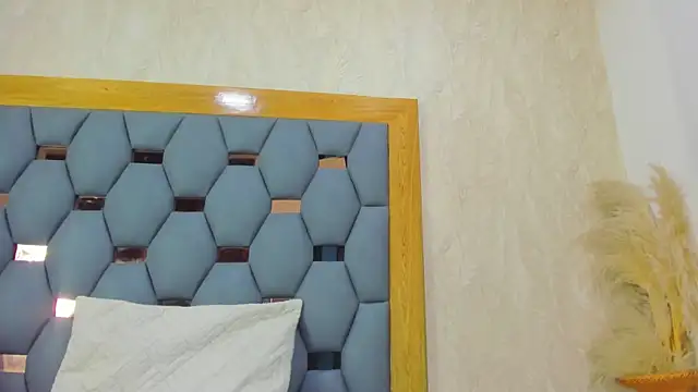 Snapshot of crystal_sm chatting on 07/14/26, 03:11 crystal sm online show from 07/14/26, 03:11