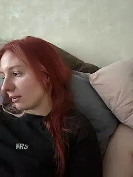 Snapshot of Hera_Mark chatting on 10/14/25, 03:40 Hera Mark online show from 10/14/25, 03:40