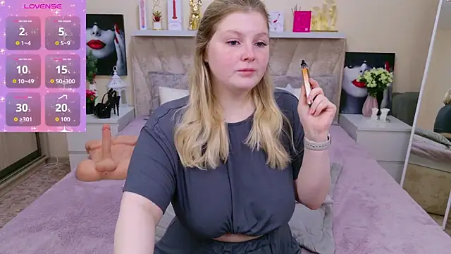 AmeliaDiamond online show from 10/11/25, 12:21