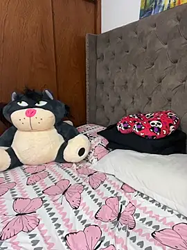 ELodie 19 online show from 07/15/26, 10:26