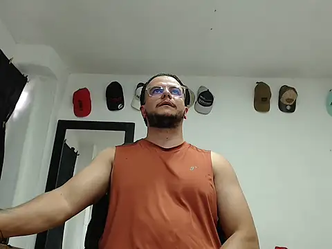 cloudsxxx online show from 02/17/26, 09:32