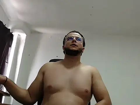 cloudsxxx online show from 04/06/26, 05:14