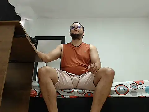cloudsxxx online show from 06/13/26, 01:09