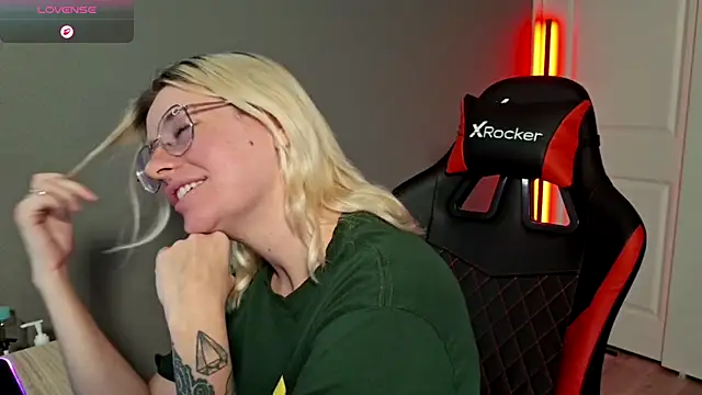 Charlies world online show from 09/22/25, 05:37