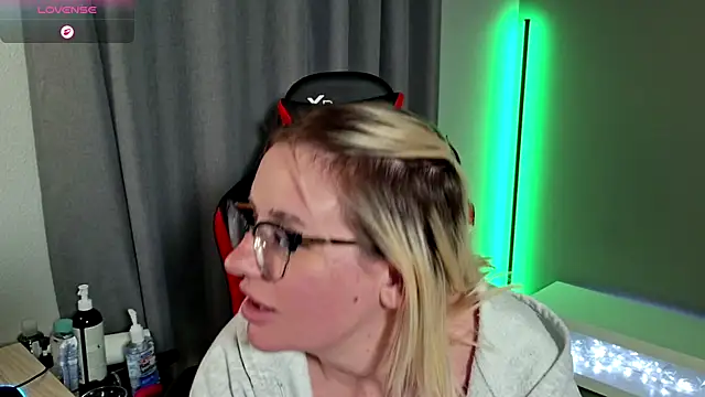 Charlies world online show from 10/18/25, 08:31