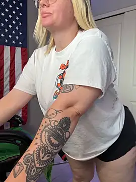 Charlies world online show from 04/16/26, 06:41