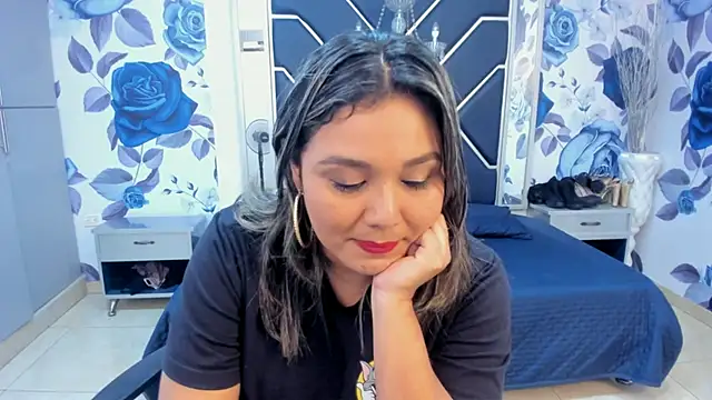 LatinaHoleQueen online show from 09/24/25, 02:31