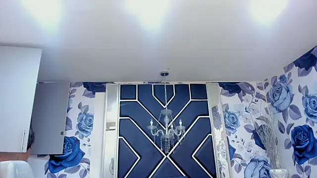 LatinaHoleQueen online show from 11/13/25, 03:22