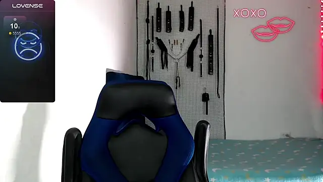 dylan apol0 online show from 10/23/25, 04:01