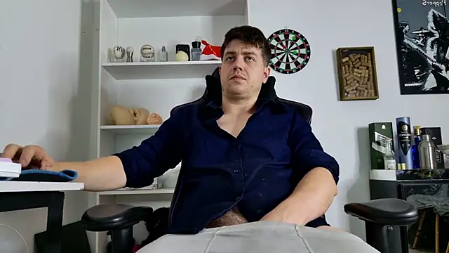 aaron nvk online show from 12/16/25, 09:20