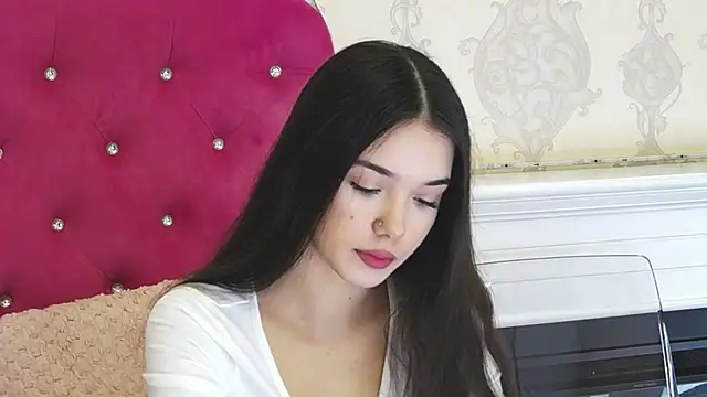 AlexisDevine online show from 11/24/25, 05:18