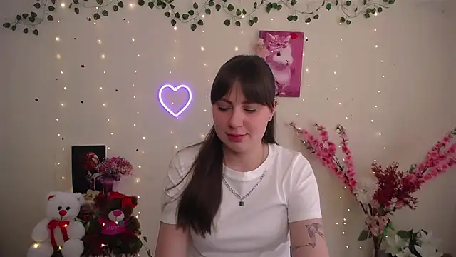 Snapshot of Amanda_Bright_ chatting on 05/08/26, 09:58 Amanda Bright online show from 05/08/26, 09:58