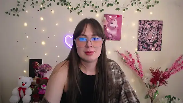Snapshot of Amanda_Bright_ chatting on 05/18/26, 10:54 Amanda Bright online show from 05/18/26, 10:54
