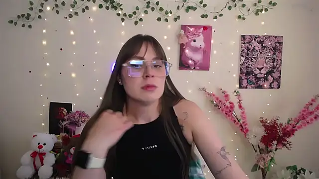Snapshot of Amanda_Bright_ chatting on 05/21/26, 10:11 Amanda Bright online show from 05/21/26, 10:11