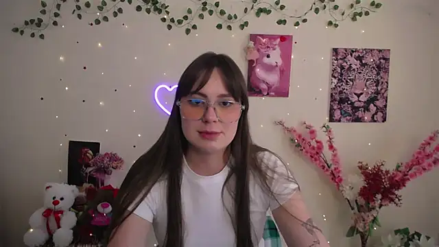 Snapshot of Amanda_Bright_ chatting on 05/22/26, 10:32 Amanda Bright online show from 05/22/26, 10:32