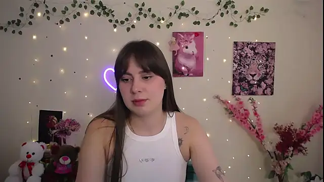 Snapshot of Amanda_Bright_ chatting on 06/04/26, 10:10 Amanda Bright online show from 06/04/26, 10:10