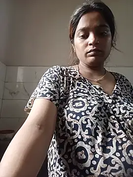 Snapshot of Trisha_71 chatting on 07/14/26, 02:27 Trisha 71 online show from 07/14/26, 02:27