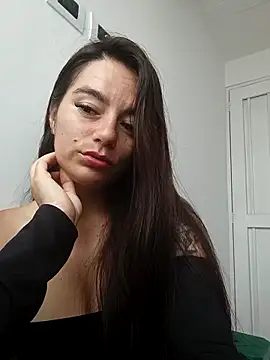 Demy Rhoades online show from 02/02/26, 03:33