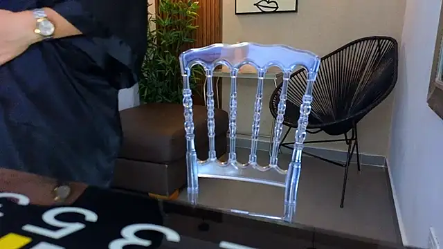 Lia Mar  online show from 10/21/25, 06:19