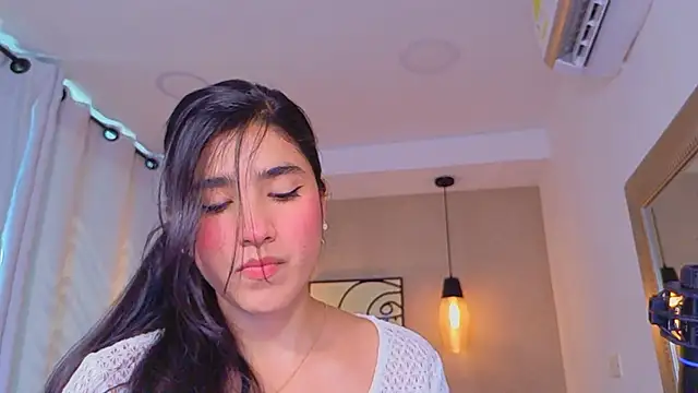 Lia Mar  online show from 05/26/26, 06:15