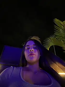 BellaLeclair online show from 02/16/26, 12:51