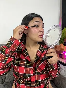 meli  brown online show from 12/04/25, 06:12