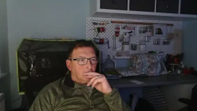 Oorse1966 online show from 11/24/25, 05:01