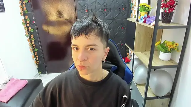  Hannah Hot online show from 04/12/26, 03:22