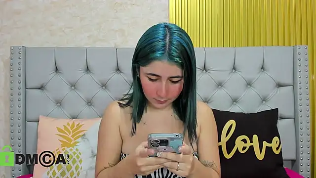 Skarlet 04 online show from 11/18/25, 04:44