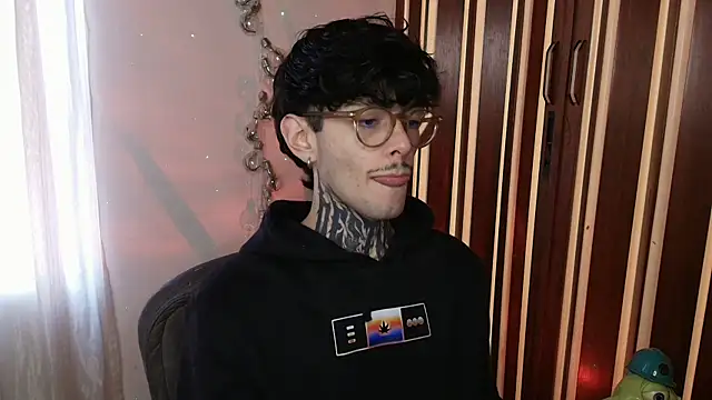 Mihail leroy online show from 12/19/25, 08:05